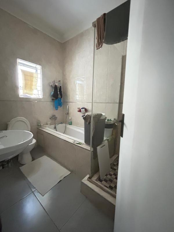 6 Bedroom Property for Sale in Orange Grove Gauteng