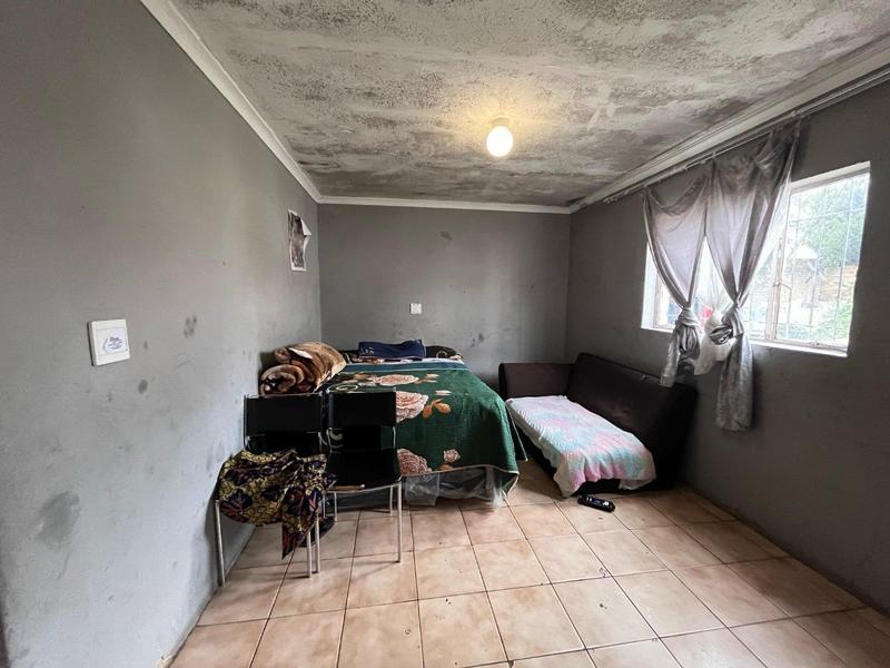 10 Bedroom Property for Sale in Regents Park Gauteng