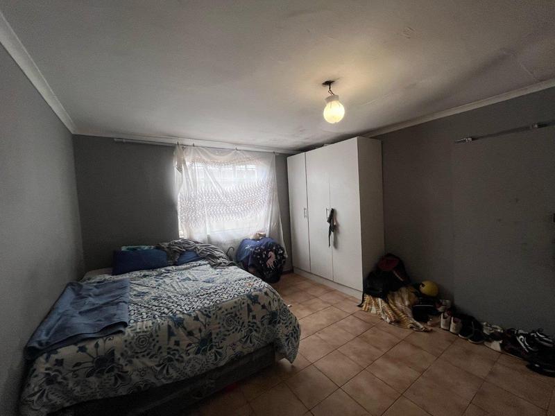 10 Bedroom Property for Sale in Regents Park Gauteng