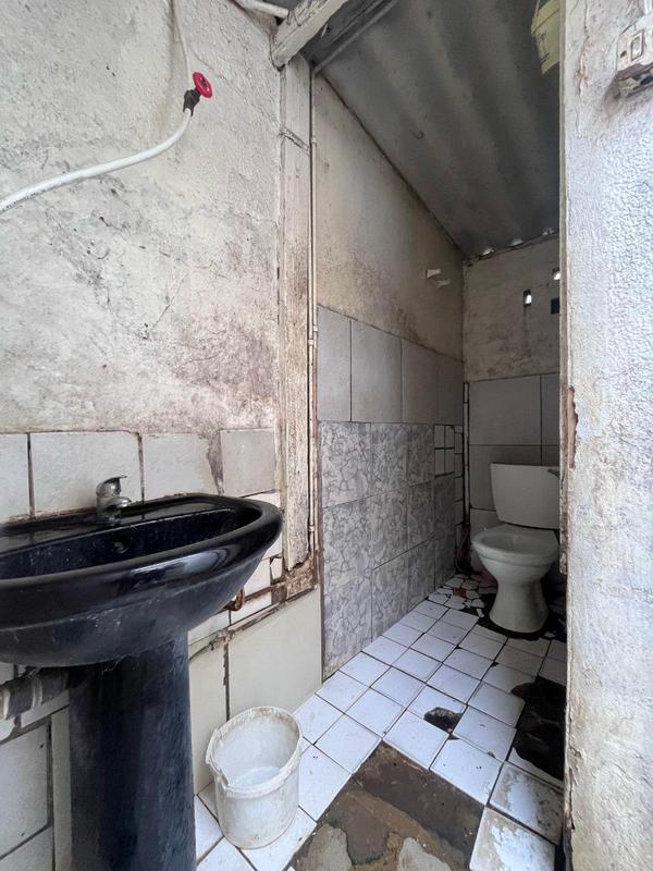 10 Bedroom Property for Sale in Regents Park Gauteng
