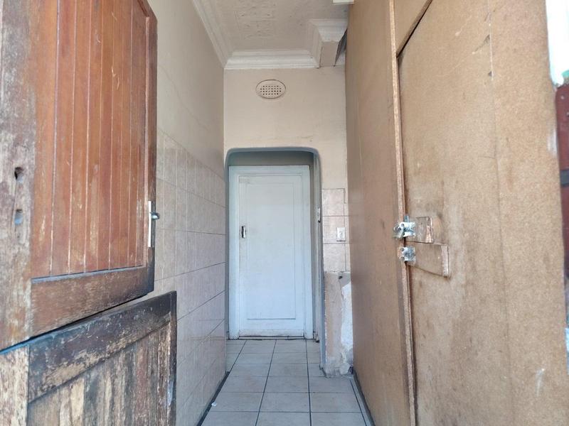 6 Bedroom Property for Sale in Regents Park Gauteng