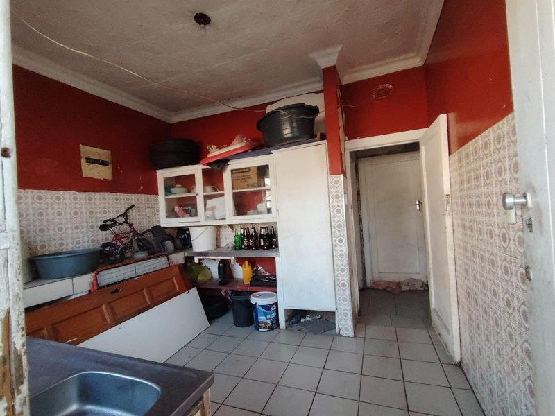 6 Bedroom Property for Sale in Regents Park Gauteng