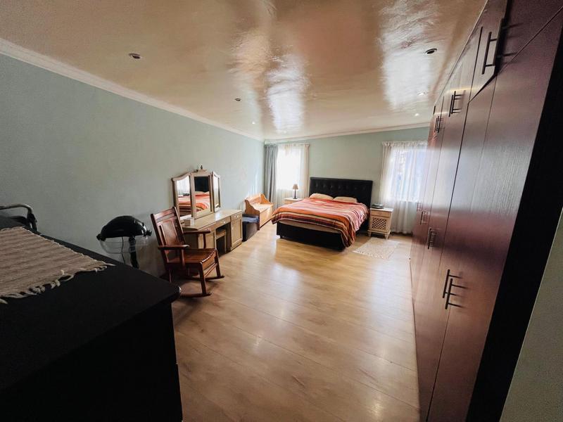 4 Bedroom Property for Sale in Regents Park Gauteng