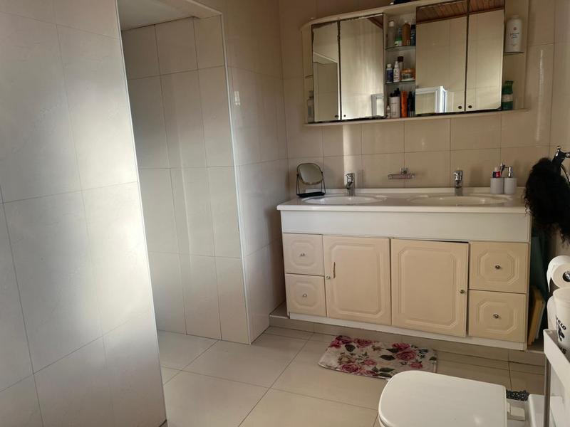 3 Bedroom Property for Sale in Regents Park Gauteng