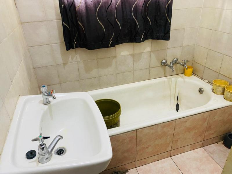 7 Bedroom Property for Sale in Rosettenville Gauteng