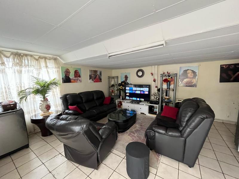 4 Bedroom Property for Sale in Rosettenville Gauteng