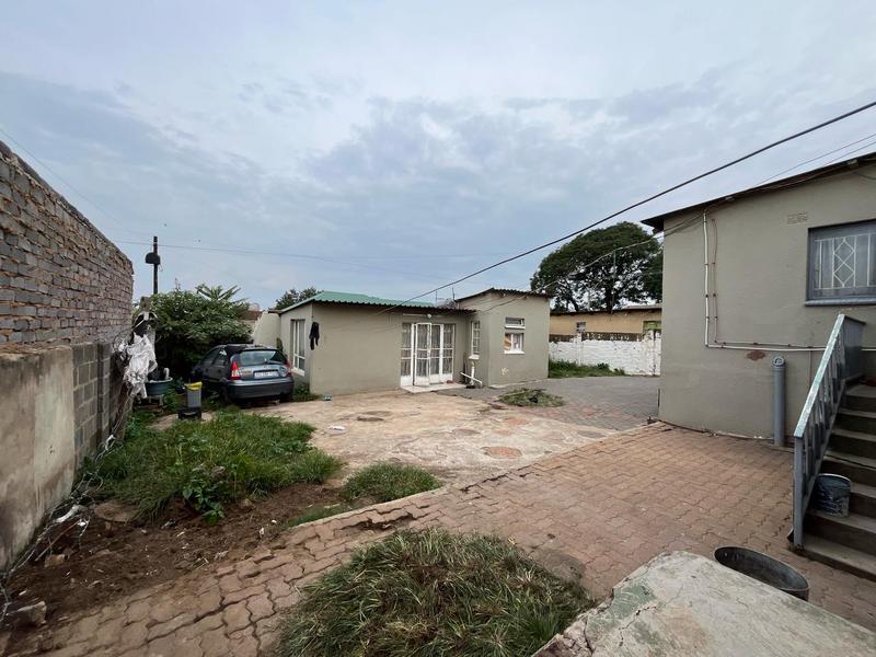 4 Bedroom Property for Sale in Rosettenville Gauteng