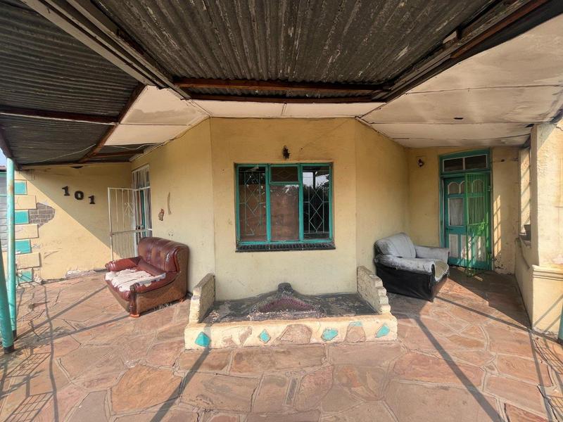 8 Bedroom Property for Sale in Rosettenville Gauteng