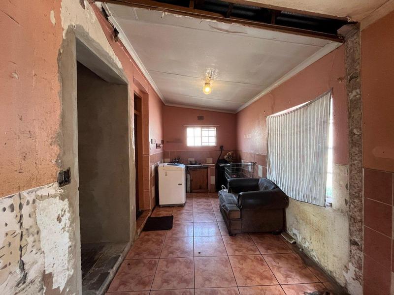 8 Bedroom Property for Sale in Rosettenville Gauteng