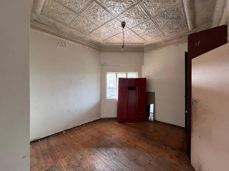 8 Bedroom Property for Sale in Rosettenville Gauteng