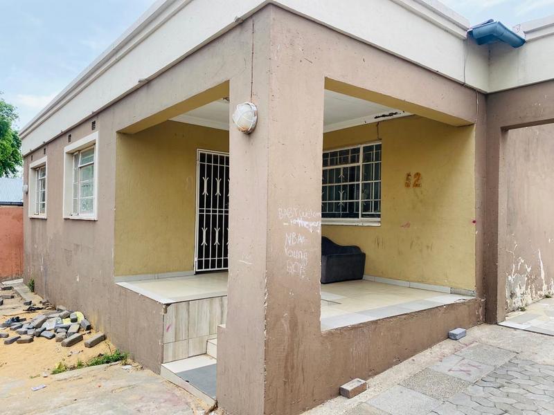 8 Bedroom Property for Sale in Rosettenville Gauteng