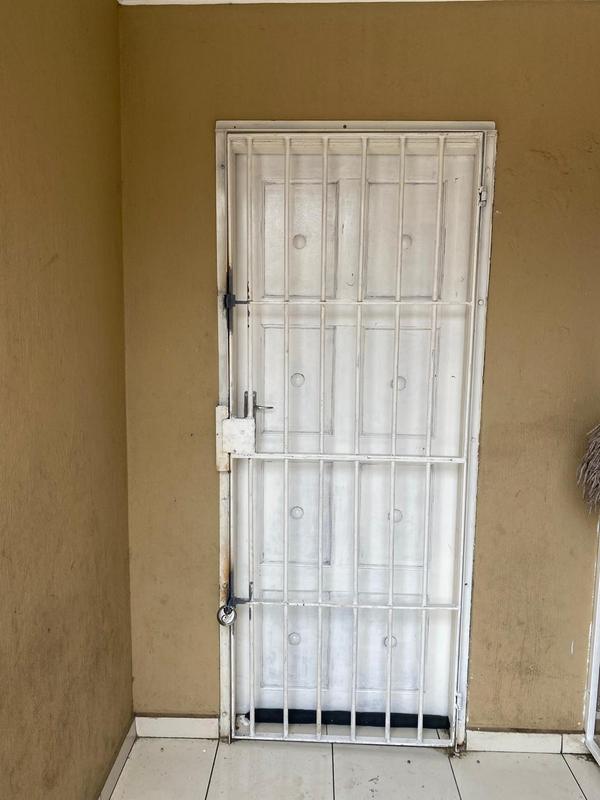 8 Bedroom Property for Sale in Rosettenville Gauteng
