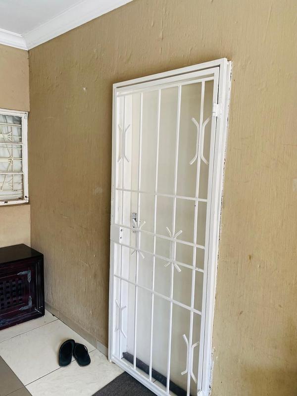 8 Bedroom Property for Sale in Rosettenville Gauteng
