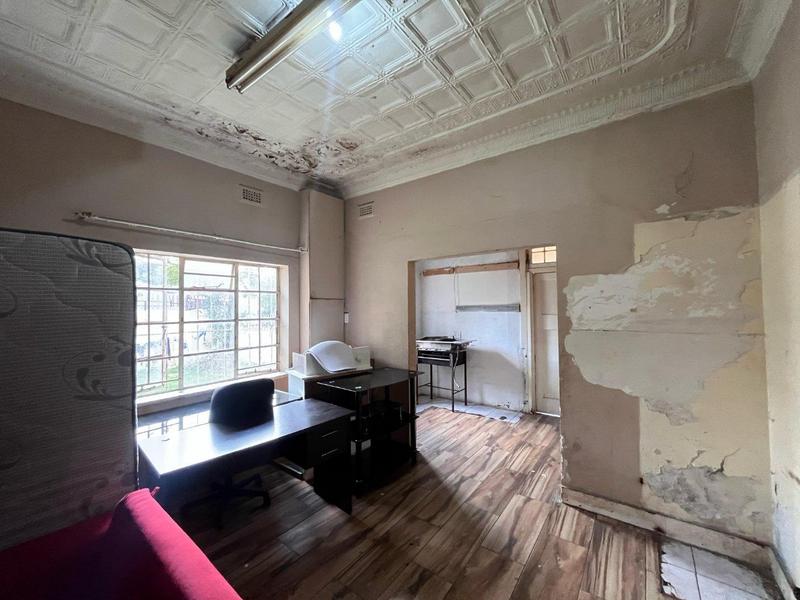 6 Bedroom Property for Sale in The Hill Gauteng
