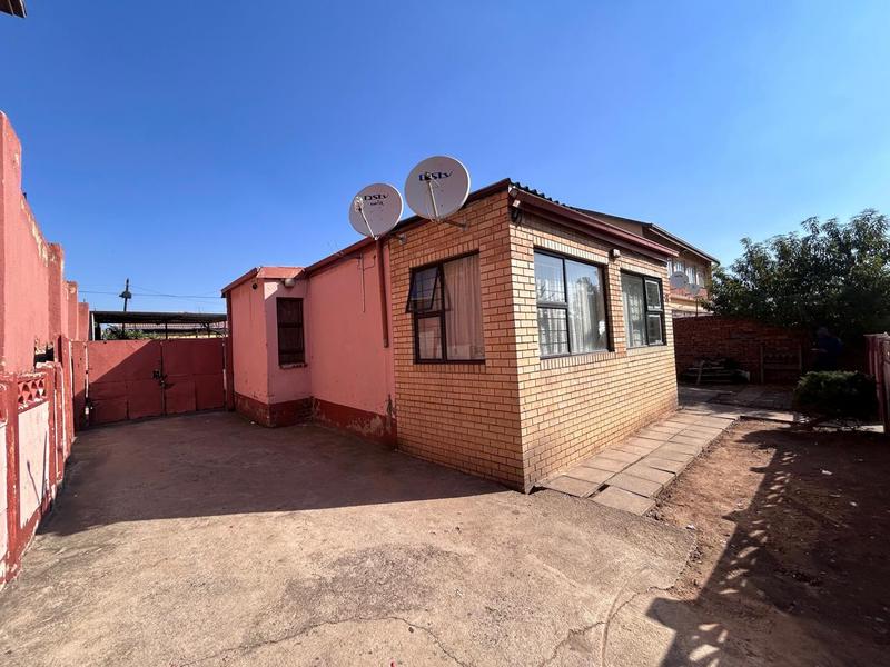 6 Bedroom Property for Sale in Turffontein Gauteng