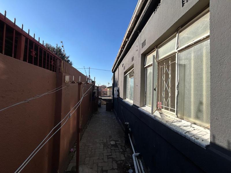 9 Bedroom Property for Sale in Turffontein Gauteng