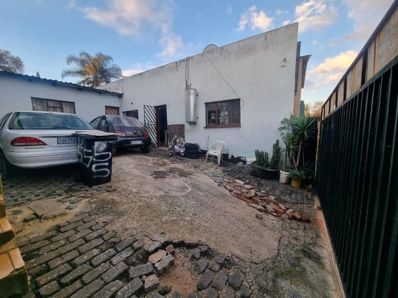 5 Bedroom Property for Sale in Vrededorp Gauteng