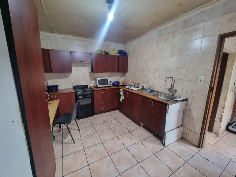 5 Bedroom Property for Sale in Vrededorp Gauteng
