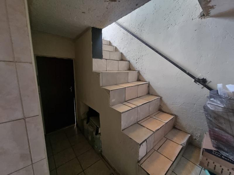 5 Bedroom Property for Sale in Vrededorp Gauteng