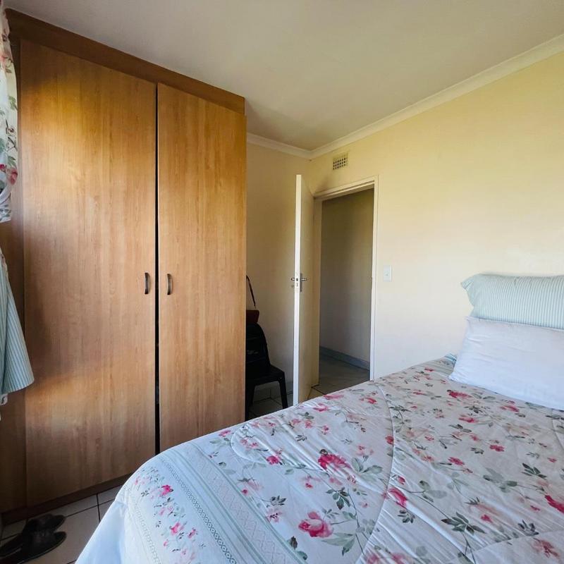 4 Bedroom Property for Sale in Clayville Gauteng