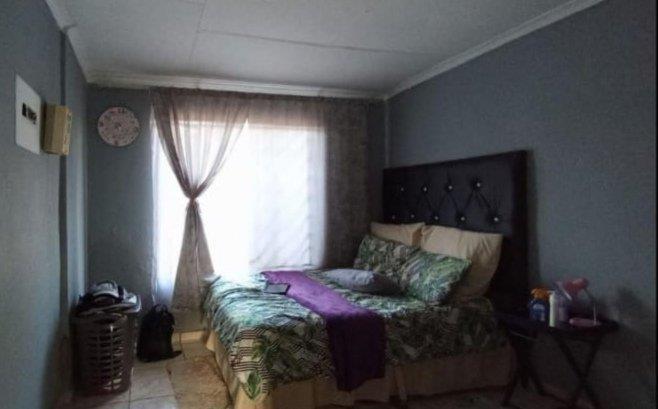 3 Bedroom Property for Sale in Clayville Gauteng
