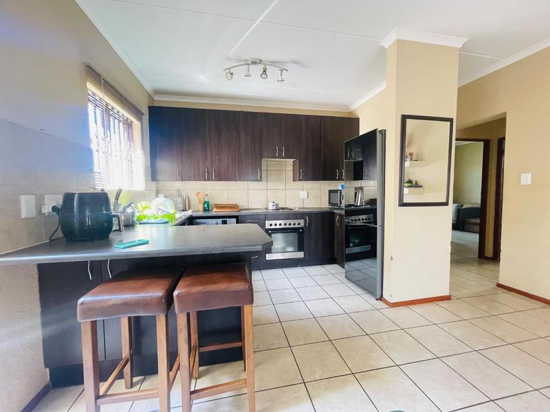 3 Bedroom Property for Sale in Noordwyk Gauteng