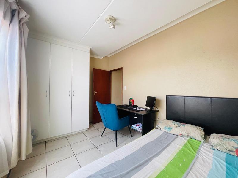 3 Bedroom Property for Sale in Noordwyk Gauteng
