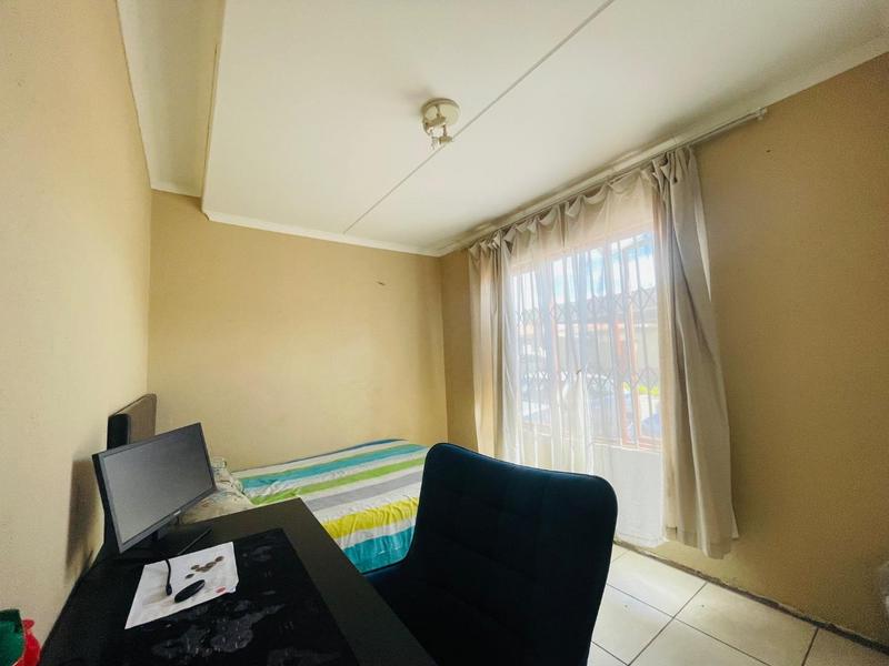 3 Bedroom Property for Sale in Noordwyk Gauteng