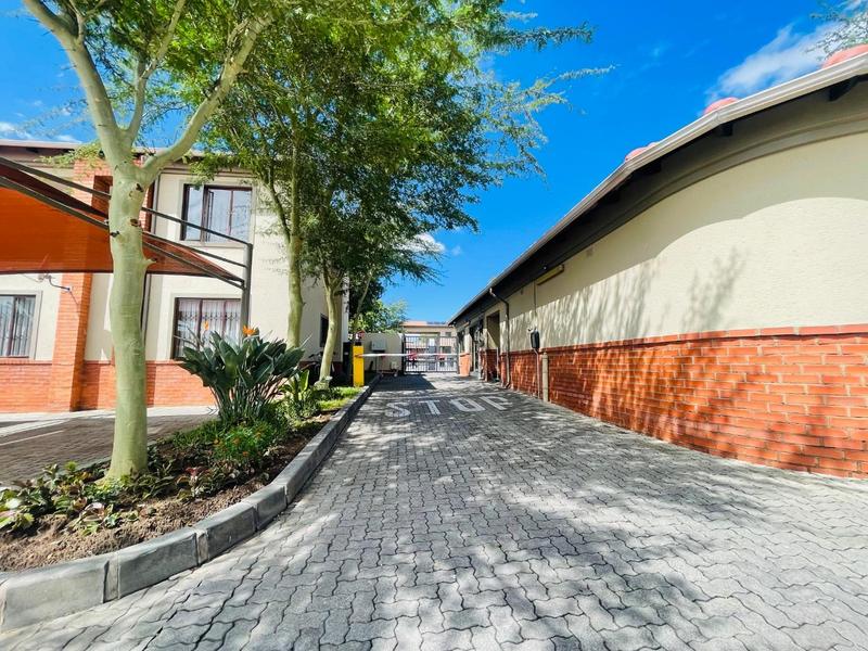 3 Bedroom Property for Sale in Noordwyk Gauteng