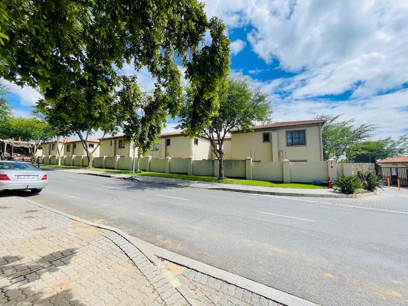 3 Bedroom Property for Sale in Noordwyk Gauteng