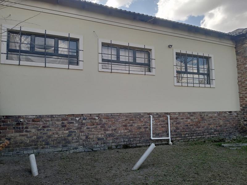 4 Bedroom Property for Sale in Vorna Valley Gauteng