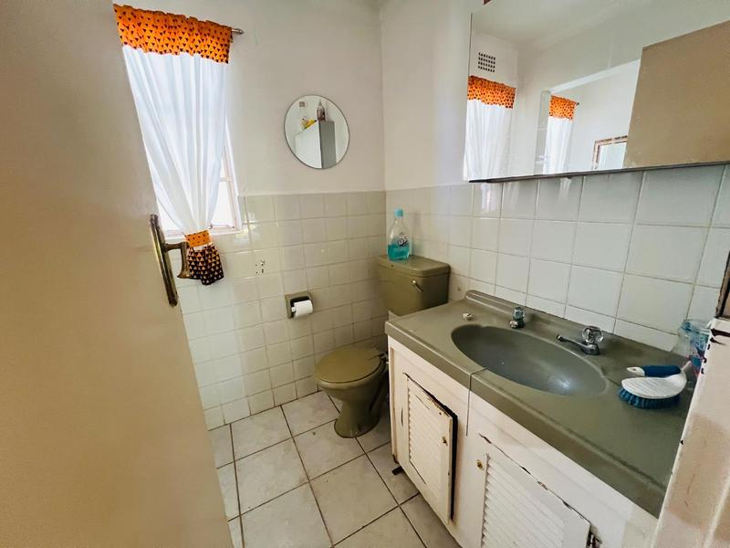 8 Bedroom Property for Sale in Bloubosrand Gauteng