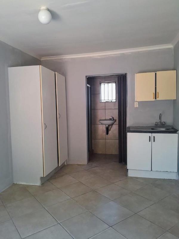 8 Bedroom Property for Sale in Bloubosrand Gauteng