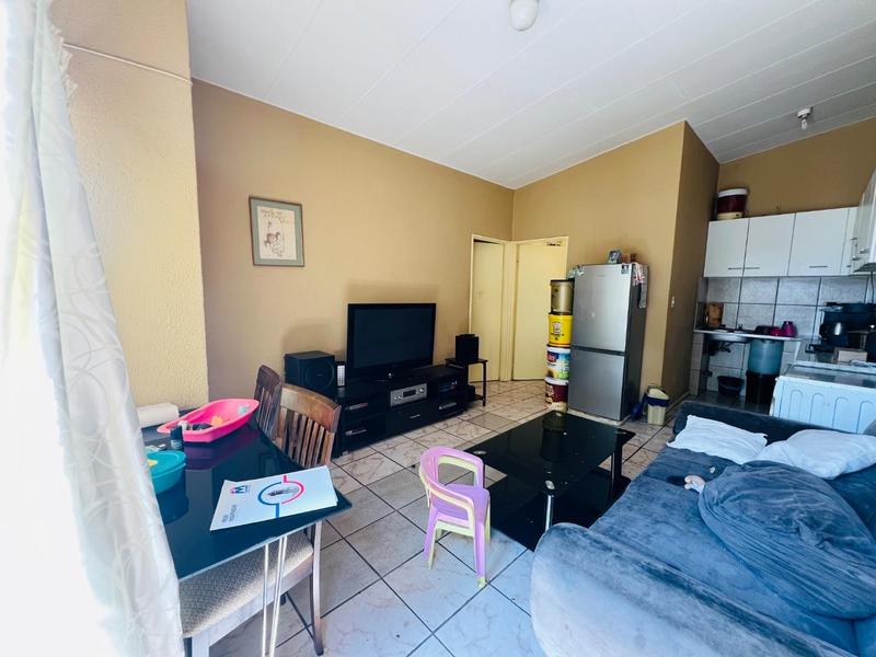 2 Bedroom Property for Sale in Bloubosrand Gauteng