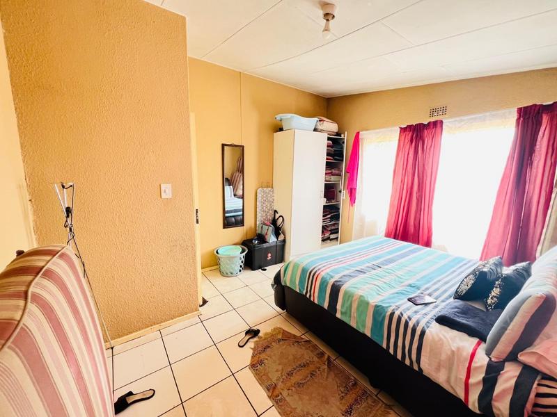 2 Bedroom Property for Sale in Bloubosrand Gauteng