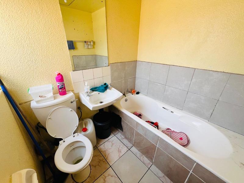 2 Bedroom Property for Sale in Bloubosrand Gauteng