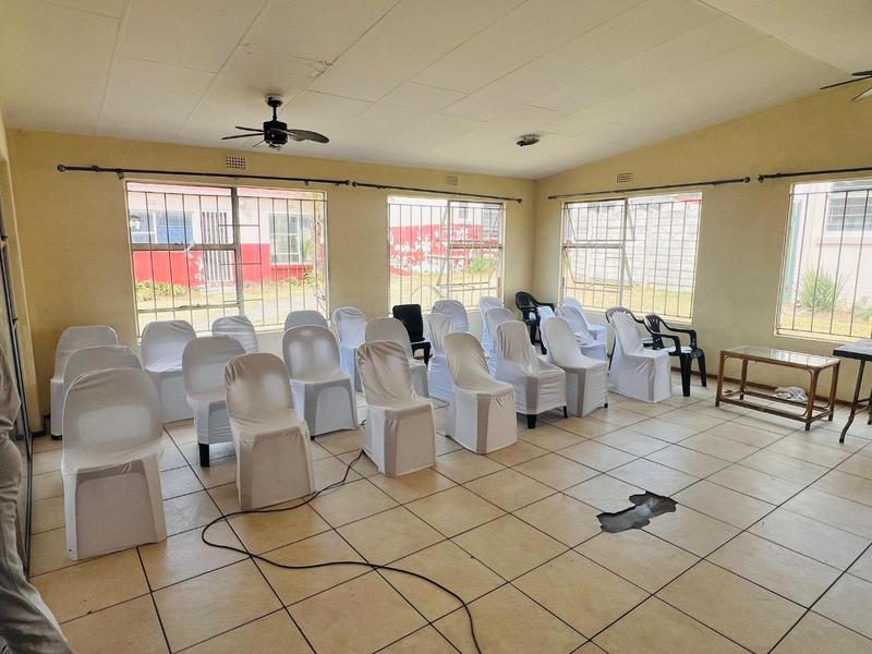 2 Bedroom Property for Sale in Bloubosrand Gauteng