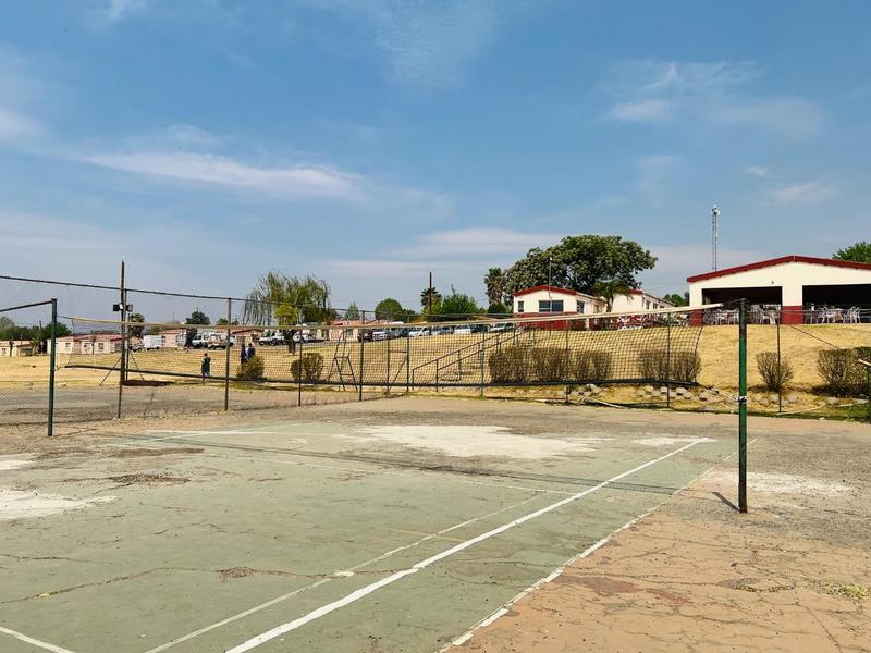 2 Bedroom Property for Sale in Bloubosrand Gauteng