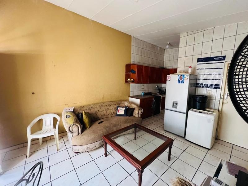 2 Bedroom Property for Sale in Bloubosrand Gauteng