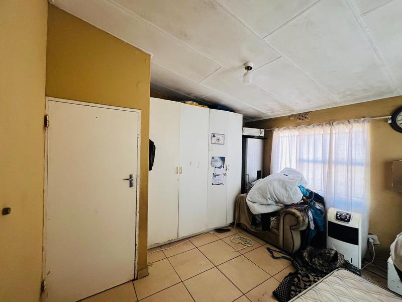 2 Bedroom Property for Sale in Bloubosrand Gauteng