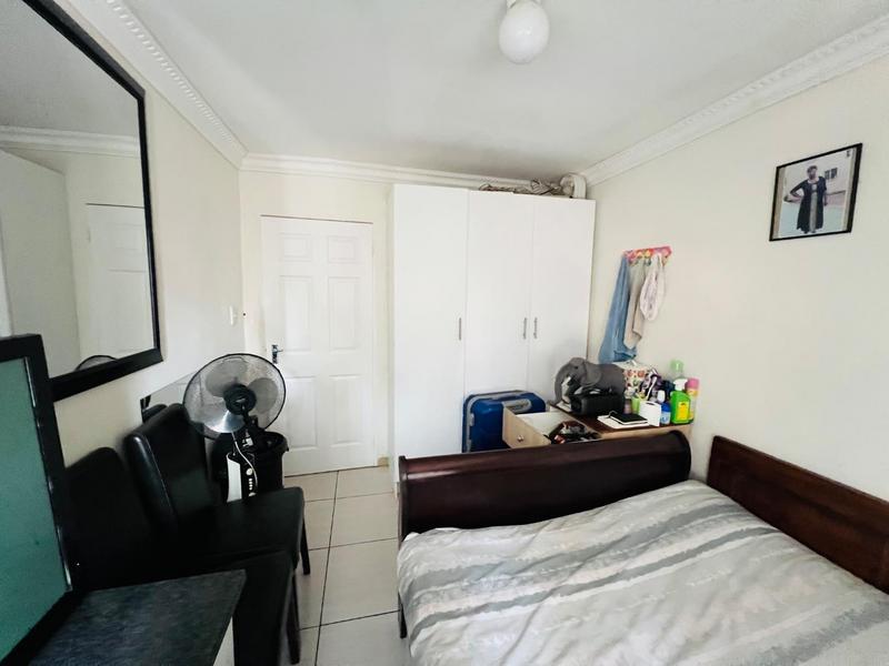 6 Bedroom Property for Sale in Bloubosrand Gauteng
