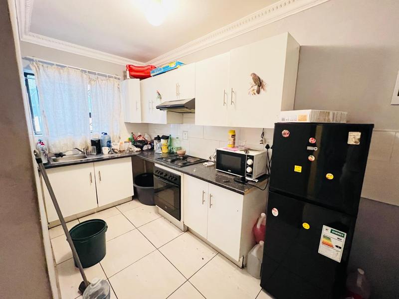 6 Bedroom Property for Sale in Bloubosrand Gauteng