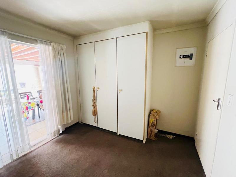 4 Bedroom Property for Sale in Bloubosrand Gauteng