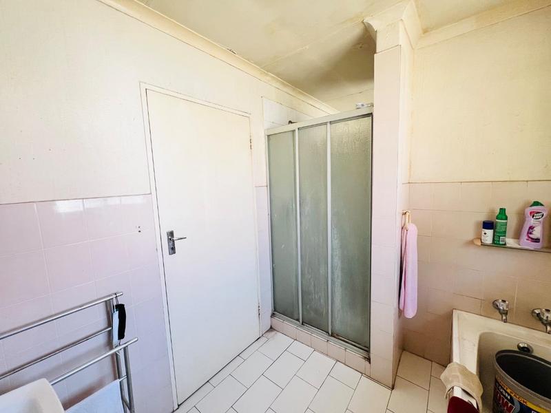 4 Bedroom Property for Sale in Bloubosrand Gauteng