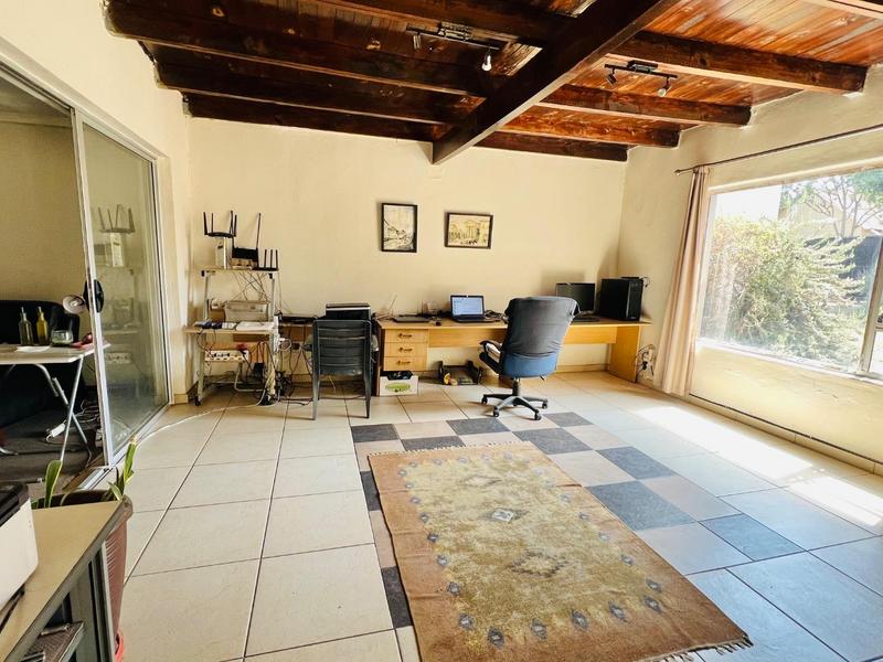 4 Bedroom Property for Sale in Bloubosrand Gauteng