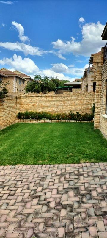 2 Bedroom Property for Sale in Noordhang Gauteng