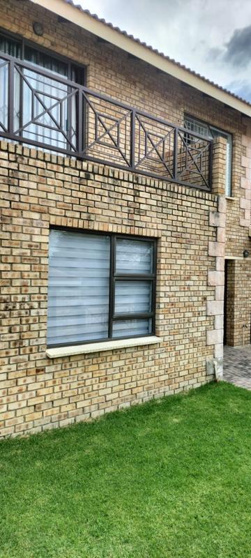 2 Bedroom Property for Sale in Noordhang Gauteng