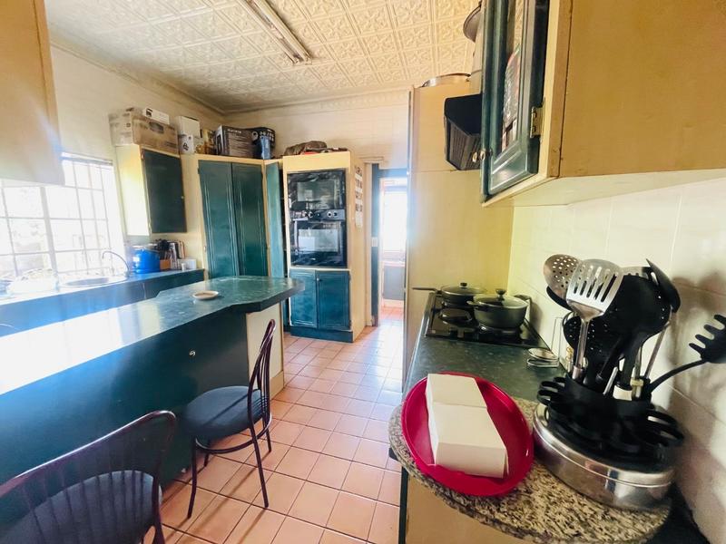 10 Bedroom Property for Sale in Florida Gauteng