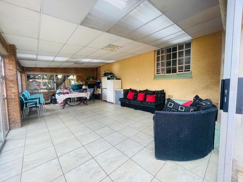 10 Bedroom Property for Sale in Florida Gauteng