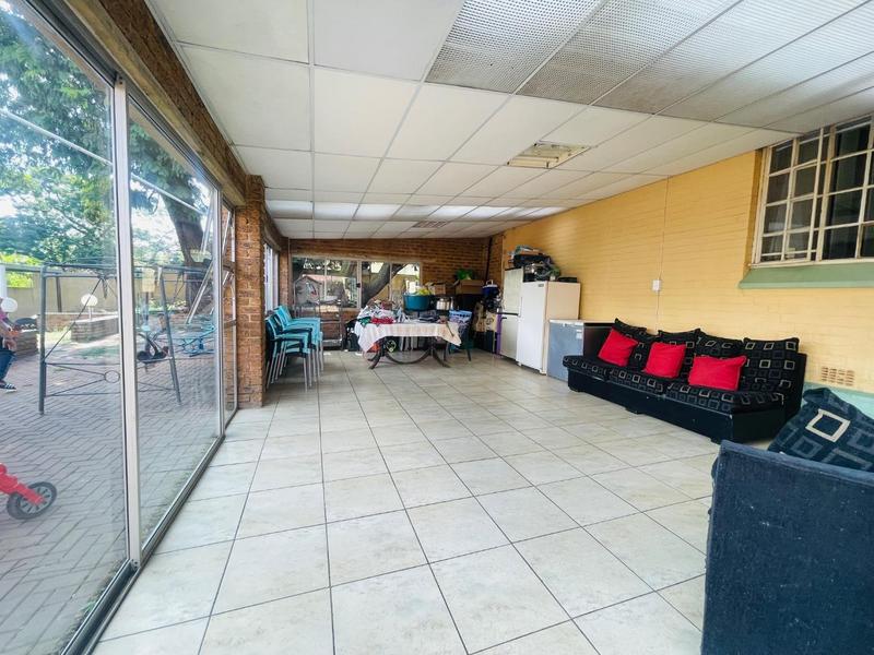 10 Bedroom Property for Sale in Florida Gauteng